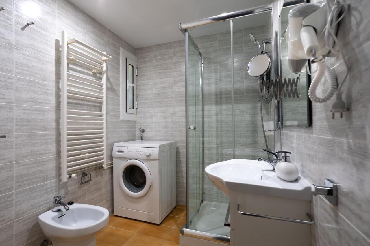 Bonita Casa Adosada Con Jardin Privado Y Piscina Comunitaria Calella De Palafrugell Extérieur photo