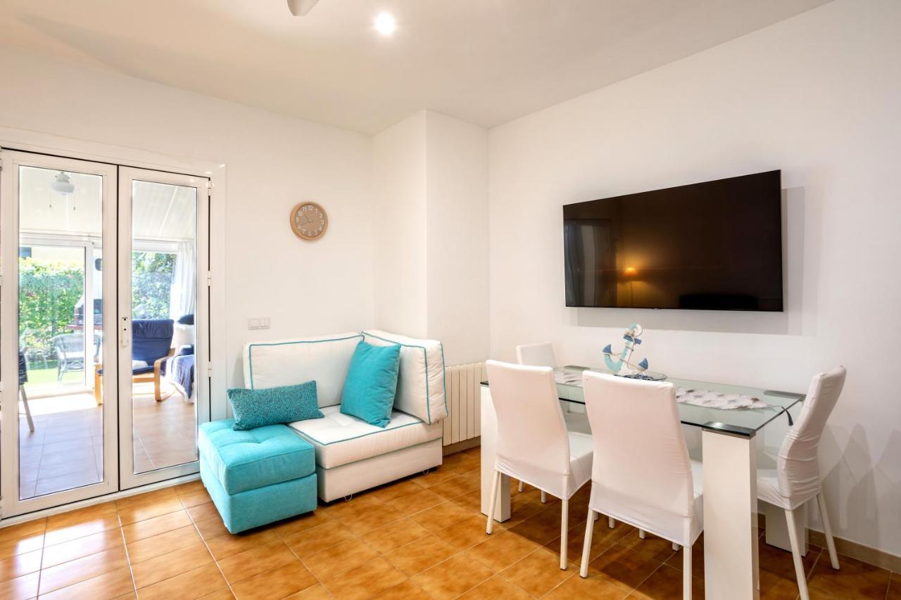Bonita Casa Adosada Con Jardin Privado Y Piscina Comunitaria Calella De Palafrugell Extérieur photo