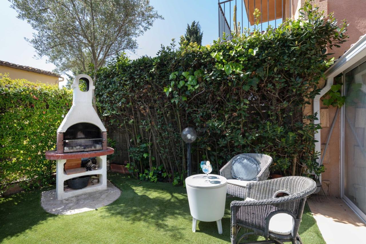 Bonita Casa Adosada Con Jardin Privado Y Piscina Comunitaria Calella De Palafrugell Extérieur photo